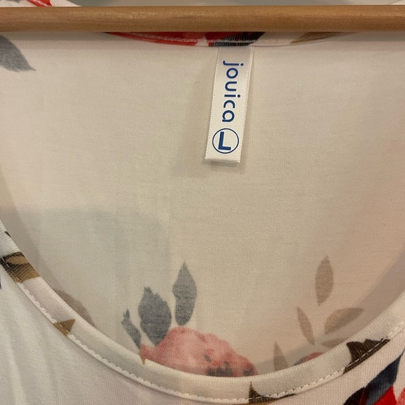 ⭐️ Shein Red Floral Midi Dress - Picture 3 of 4